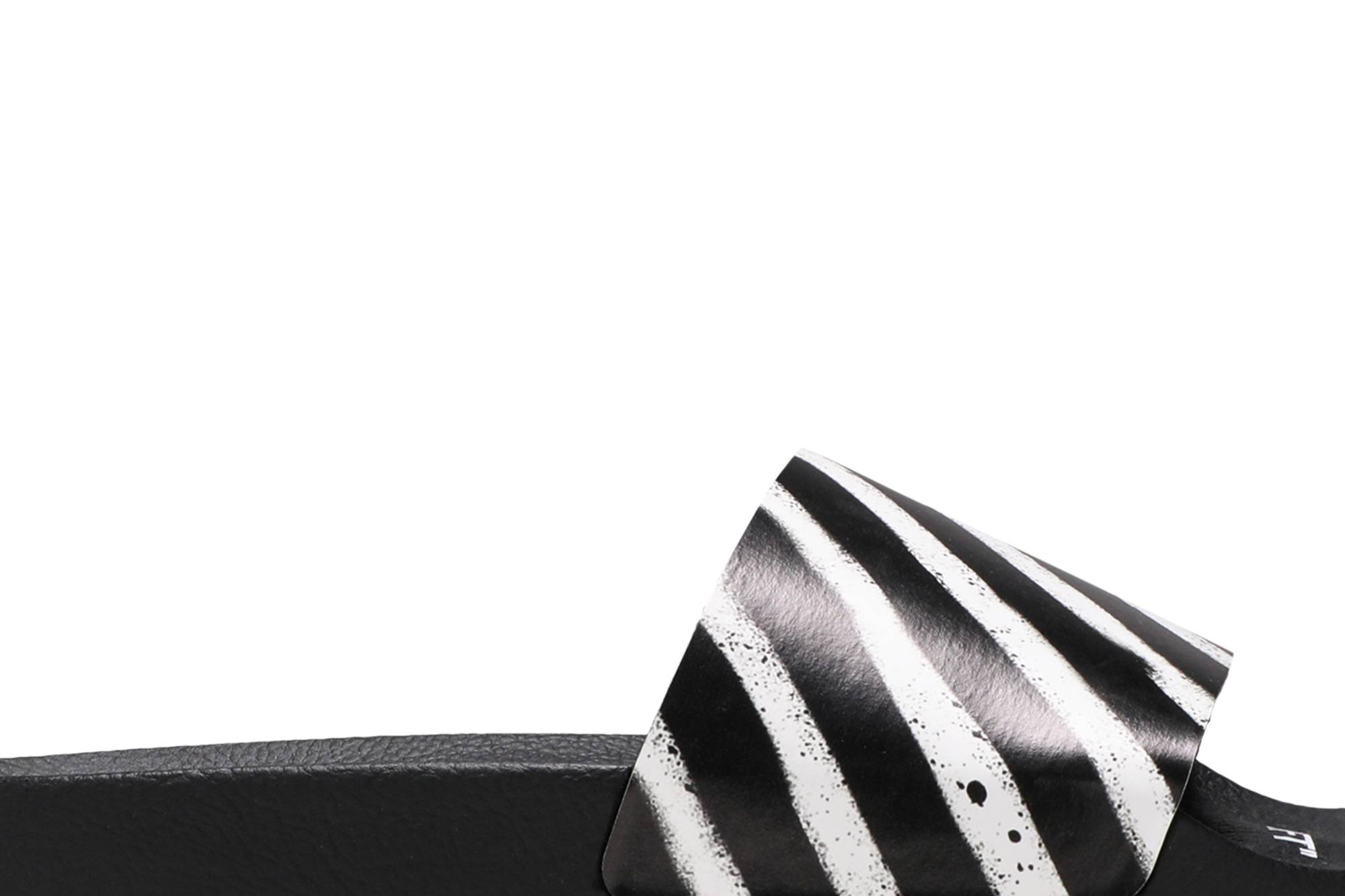 Off-White Industrial Sliders 'Diagonal Stripe - Black White' 圖 2