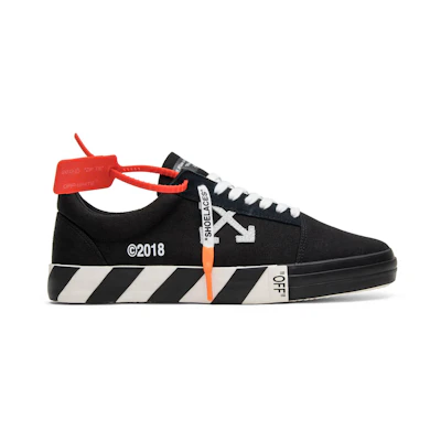 Off-White Vulc Low Top 'Black'