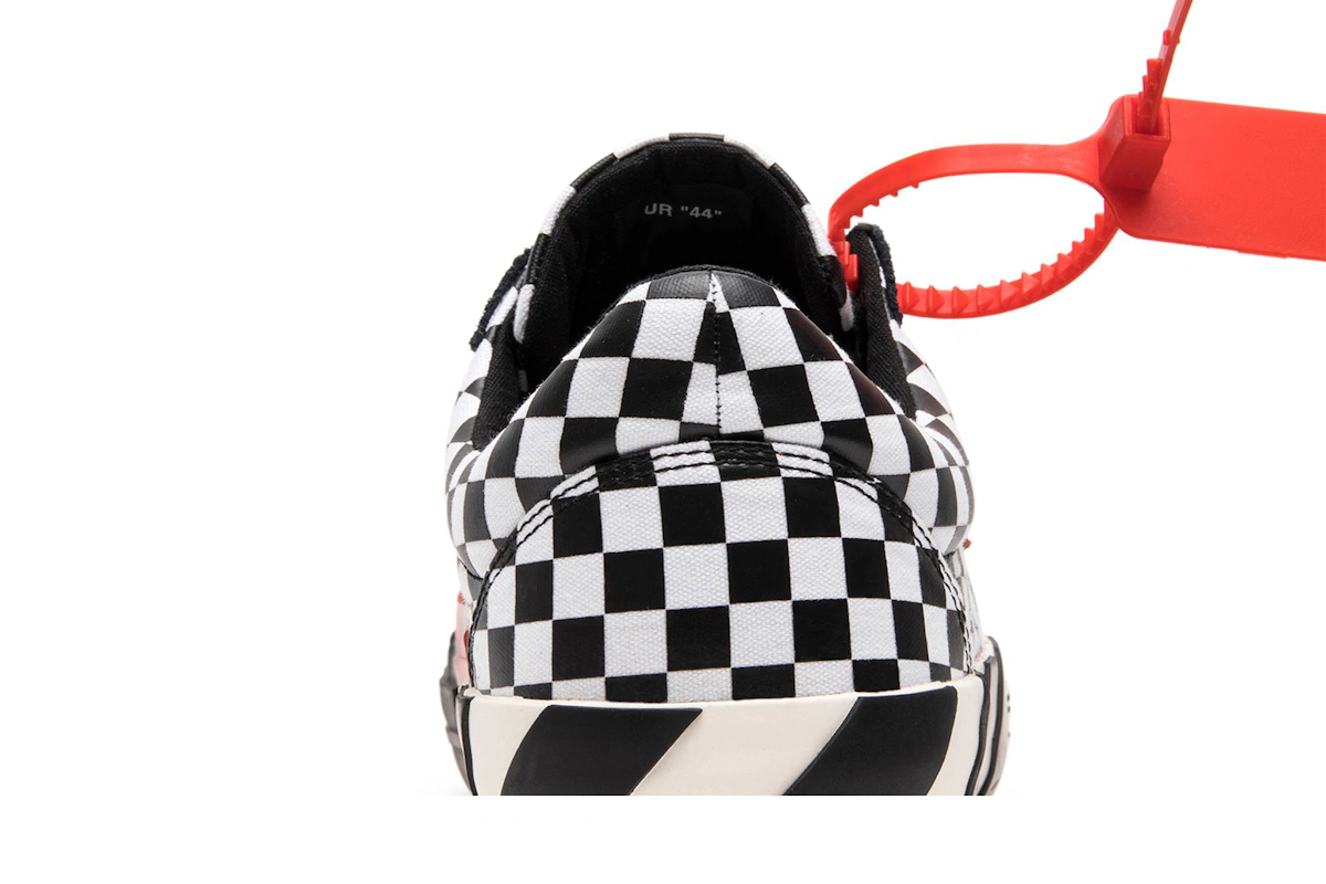 Off-White Vulc Low Top 'Checkered Black White'