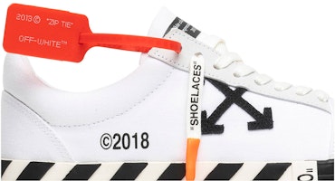 오프화이트 로우탑 '화이트' (Off-White 로우탑 '화이트') OMIA085R198000160100 Order 오프화이트 로우탑 '화이트' (Off-White 로우탑 '화이트') OMIA085R198000160100