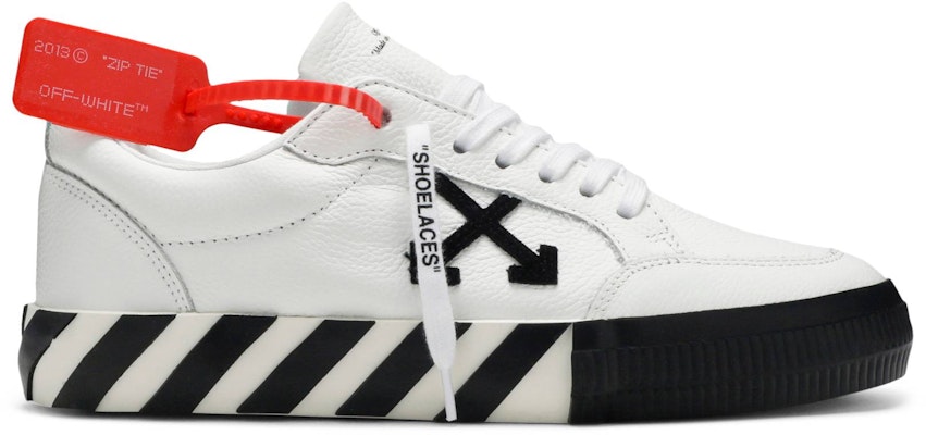 Sneaker Off-White Vulc 2020 'Putih Hitam' OMIA085S20D680380110 Buy Sneaker Off-White Vulc 2020 'Putih Hitam' OMIA085S20D680380110