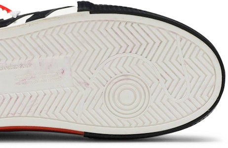 Sneaker Off-White Vulc 2020 'Putih Hitam' OMIA085S20D680380110 Purchase Sneaker Off-White Vulc 2020 'Putih Hitam' OMIA085S20D680380110