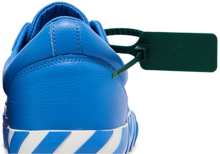 Off-White 蓝白色鳄鱼纹运动鞋 OMIA085S22LEA0024501 Sizing Off-White 蓝白色鳄鱼纹运动鞋 OMIA085S22LEA0024501