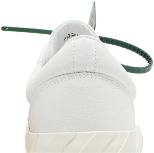 オフホワイト バルカンスニーカー 白黒 OMIA085C99FAB0020110 Sizing オフホワイト バルカンスニーカー 白黒 OMIA085C99FAB0020110