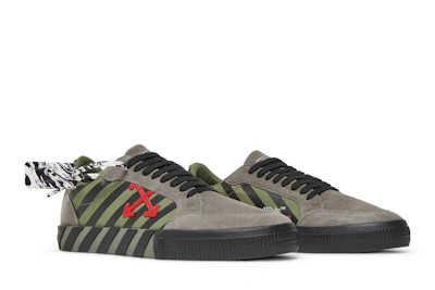 Off-White Vulc Sneaker Low 'Khaki Red'
