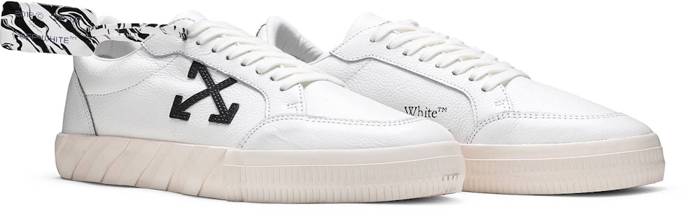 オフホワイトのバルクスニーカー ロー 'ホワイトイリデッセント' OMIA085E20LEA0010181 OMIA085E20LEA0010181 Cheap オフホワイトのバルクスニーカー ロー 'ホワイトイリデッセント' OMIA085E20LEA0010181 OMIA085E20LEA0010181