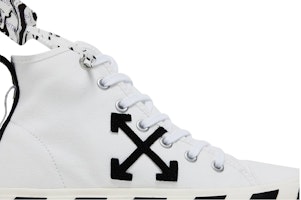 Sneaker Mid Off-White Vulc 'Putih Hitam' OMIA119F21FAB0010110 Order Sneaker Mid Off-White Vulc 'Putih Hitam' OMIA119F21FAB0010110