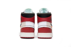 Off-White x Air Jordan 1 Retro High OG 'Chicago' AA3834-101 Details for Off-White x Air Jordan 1 Retro High OG 'Chicago' AA3834-101