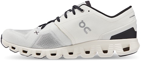 On Running Cloud X 3 Ivory Black 60.98706 On Running Cloud X 3 Ivory Black 60.98706
