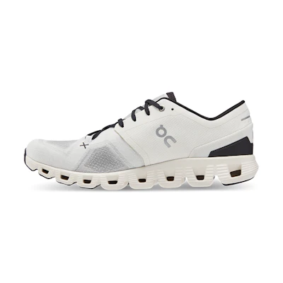 On Running Cloud X 3 Ivory Black