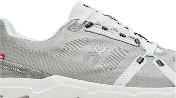 On Cloudeclipse 'Putih Logam' 3MD30092547 Order On Cloudeclipse 'Putih Logam' 3MD30092547