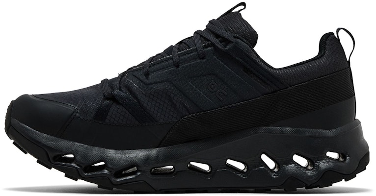 On Cloudhorizon Impermeable 'Triple Black' 3ME10051043 Lookbook On Cloudhorizon Impermeable 'Triple Black' 3ME10051043