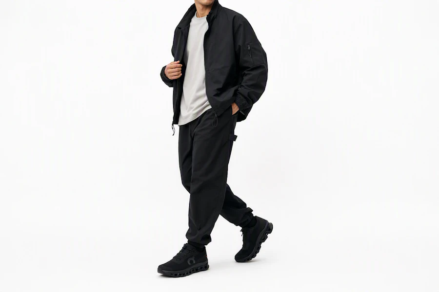 On Cloudmonster Void ''Triple Black'' Scarpe Uomo Nere 3MF10671043 Order On Cloudmonster Void ''Triple Black'' Scarpe Uomo Nere 3MF10671043