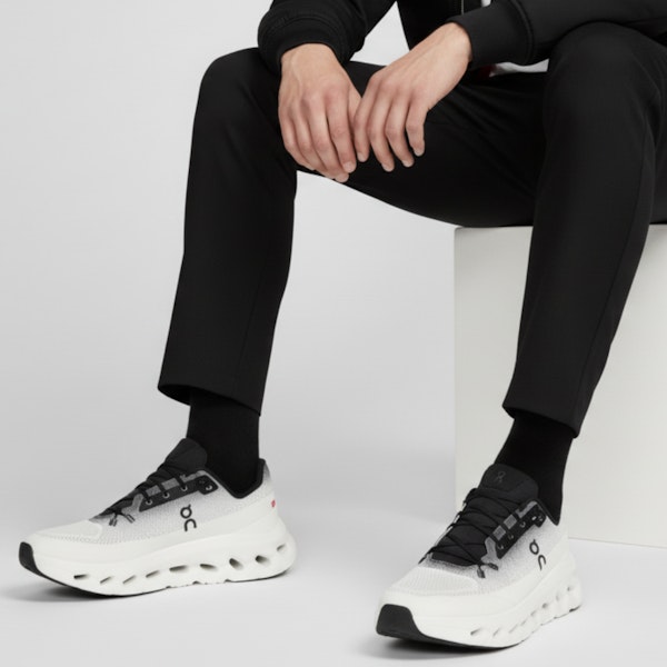 On Cloudtilt 'Ivory Hitam' 3ME10101430 Order On Cloudtilt 'Ivory Hitam' 3ME10101430