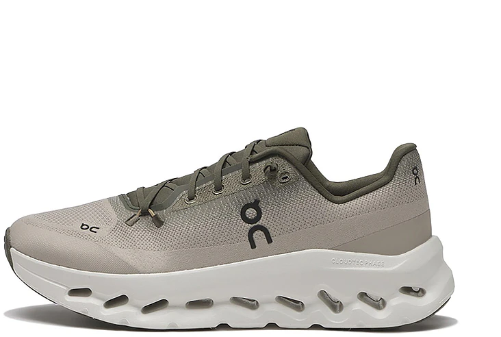 on-cloudtilt-sneakers-on-3-me-10104843