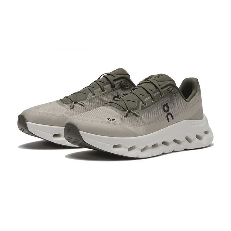 Order On Cloudtilt 运动鞋 ON3ME10104843