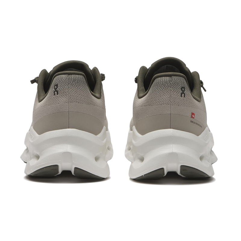 Lookbook On Cloudtilt 运动鞋 ON3ME10104843