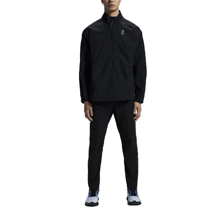 Shop オンランニング オールデイ ハーフジップ 防水ジャケット ブラックロゴデザイン 1ME30400553