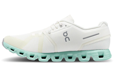 On Running Cloud 5 Undyed White Creek