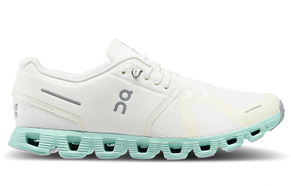 On Running Cloud 5 Undyed White Creek