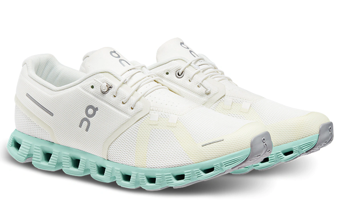 On Running Cloud 5 Undyed White Creek