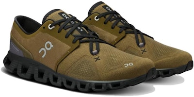 On Running Cloud X 3 猎人黑 60.98101 Lookbook On Running Cloud X 3 猎人黑 60.98101