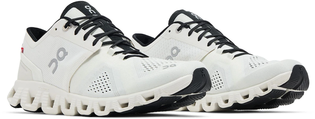 On Running Cloud X Wit Zwart 40-99707 Cheap On Running Cloud X Wit Zwart 40-99707