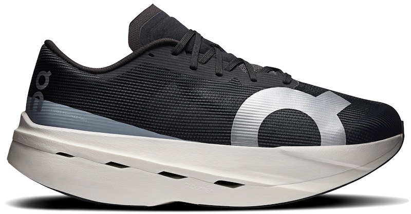 on-running-cloudboom-volt-white-black-3-mf-30980462