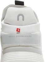 On昂跑 Cloudnova 全天候輕量舒適 緩震透氣 低筒 跑步鞋 男款 白石綠 Sizing On昂跑 Cloudnova 全天候輕量舒適 緩震透氣 低筒 跑步鞋 男款 白石綠