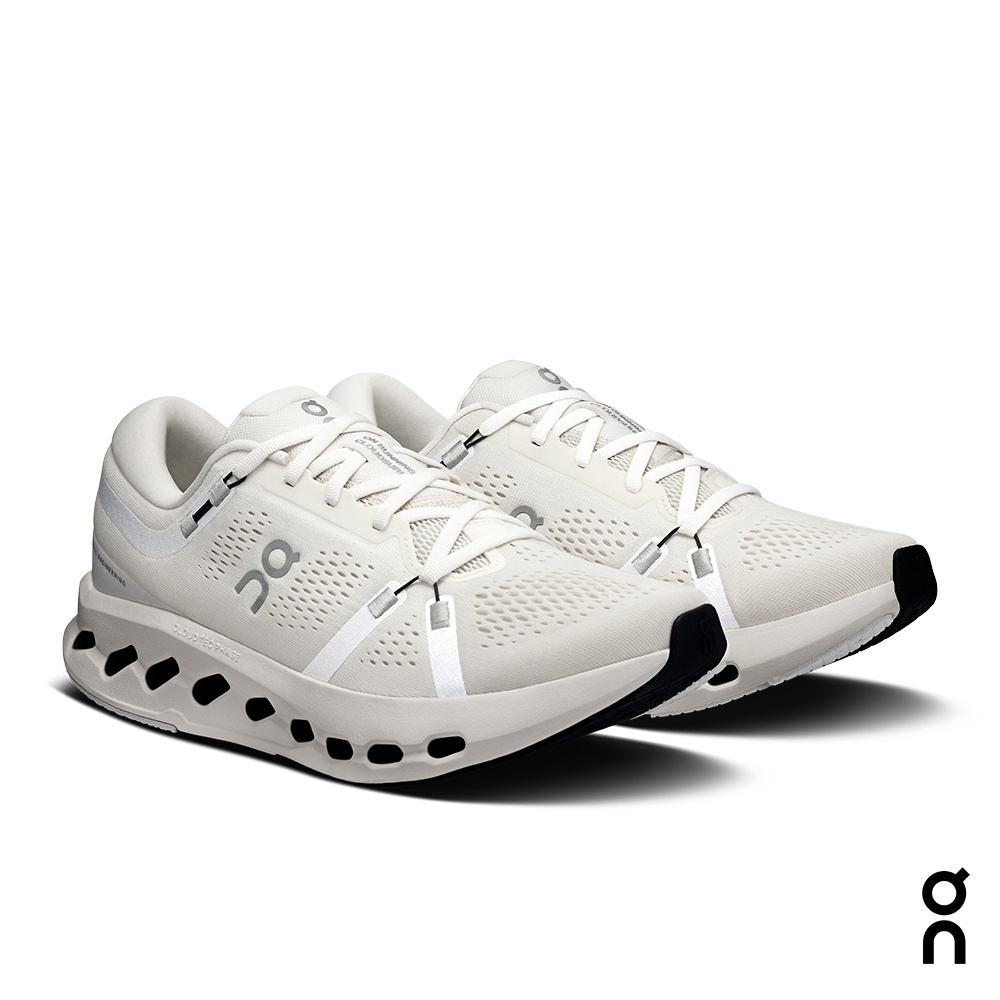 Lookbook On Running Cloudsurfer 2 宽版象牙白跑鞋 ON3MF31023334