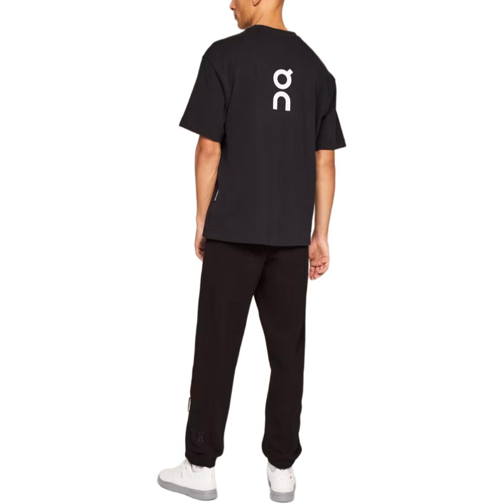 Shop On Running Club 中腰黑色運動長褲 舒適剪裁。 1ME10040553