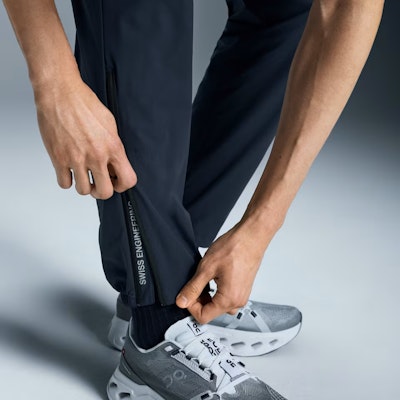 On Running Core Pants Midnight Seluar Jogging Pinggang Anjal. 1MF10111573 Sizing On Running Core Pants Midnight Seluar Jogging Pinggang Anjal. 1MF10111573