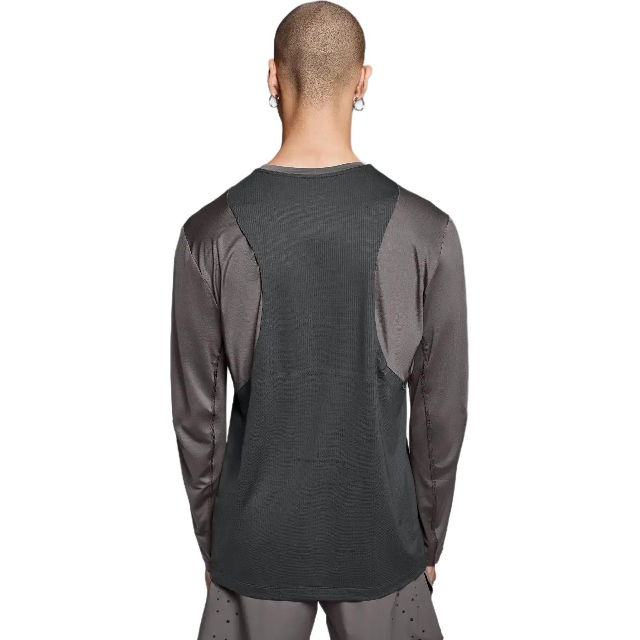 Lookbook On Running x POST ARCHIVE FACTION (PAF) Pullover Lengan Panjang - Kelabu Gelap 1UE10111953