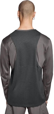 On Running x POST ARCHIVE FACTION (PAF) Pullover Lengan Panjang - Kelabu Gelap 1UE10111953 Lookbook On Running x POST ARCHIVE FACTION (PAF) Pullover Lengan Panjang - Kelabu Gelap 1UE10111953