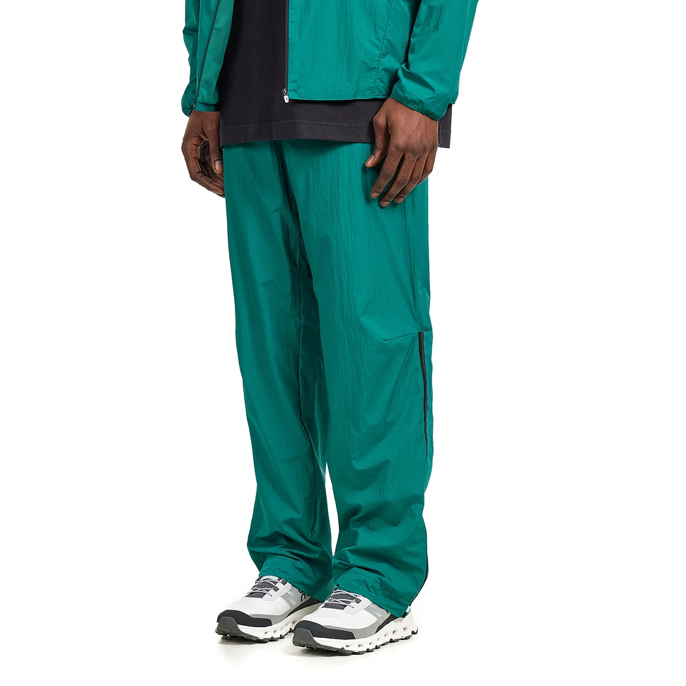 On x Beams FW24  Green Track Pants – Stylish Loose Fit Athletic Pants. 1UE10050193