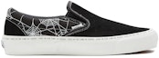 Lookbook Vans Vault X GOODHOOD OG CLASSIC SLIP-ON LX Hitam VN0A45JKRJZ