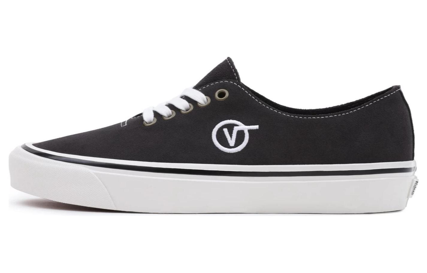 Buy One Piece x Vans Authentic 'Negro Blanco' VN0005UCBLA