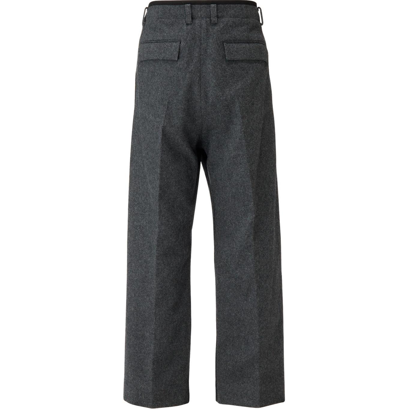 Lookbook Pantalones Casual Estampados Onitsuka Tiger en Gris Oscuro. 2181A914-020