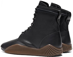 Onitsuka Tiger Acromount Boot 'Hitam Gum' 1183B747-001 Purchase Onitsuka Tiger Acromount Boot 'Hitam Gum' 1183B747-001