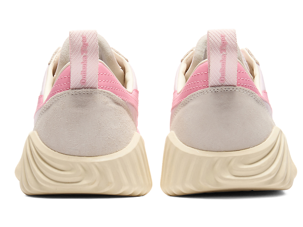 Purchase Onitsuka Tiger ACROMOUNT CRYSTAL PINK/BLOSSOM PINK Wanita Pink Sneakers 1183B257-700