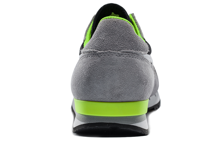 Shop オニツカタイガー Alvarado グレー/黒/緑 D6C4N-9001