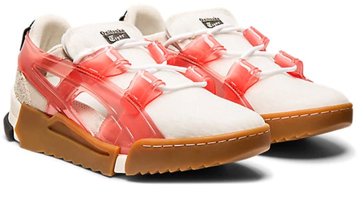 Onitsuka Tiger Big Logo Runner Sandal White/Red 1183A582-107 Lookbook Onitsuka Tiger Big Logo Runner Sandal White/Red 1183A582-107