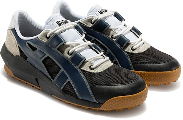 Onitsuka Tiger Big Logo Trainer 'Black White' 1183B706-001 Lookbook Onitsuka Tiger Big Logo Trainer 'Black White' 1183B706-001