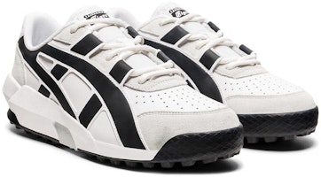 Onitsuka Tiger Big Logo Trainer 'Putih Hitam' 1183A419-102 Lookbook Onitsuka Tiger Big Logo Trainer 'Putih Hitam' 1183A419-102