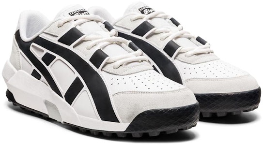 鬼塚虎 大Logo運動鞋 女款 白黑 Lookbook 鬼塚虎 大Logo運動鞋 女款 白黑