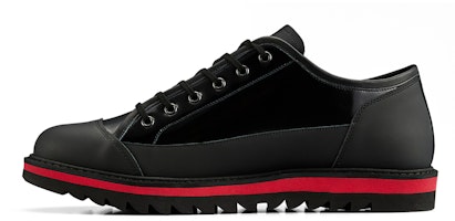 오니츠카 타이거 블루처 로 '블랙 클래식 레드' 1183C414-001 Lookbook 오니츠카 타이거 블루처 로 '블랙 클래식 레드' 1183C414-001