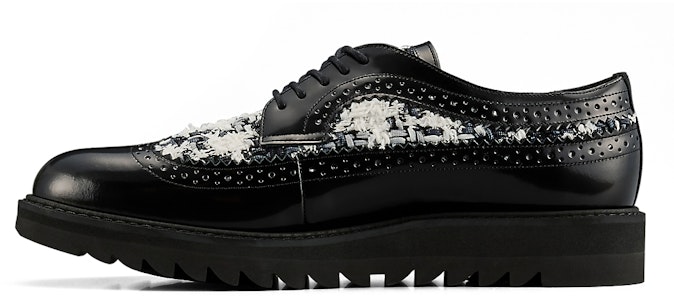 鬼冢虎雕花皮鞋‘黑白’ 1181A581-001 Lookbook 鬼冢虎雕花皮鞋‘黑白’ 1181A581-001