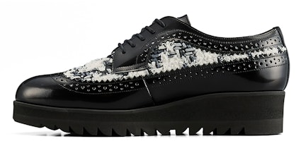 オニツカタイガー ブローグ 黒白 (Onitsuka Taigā Burōgu Kuro Shiro) 1182A629-001 Lookbook オニツカタイガー ブローグ 黒白 (Onitsuka Taigā Burōgu Kuro Shiro) 1182A629-001