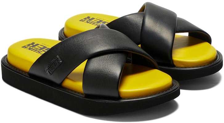 Sandal Nyaman Onitsuka Tiger 'Hitam Kuning' 1183C225-002 Lookbook Sandal Nyaman Onitsuka Tiger 'Hitam Kuning' 1183C225-002