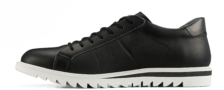 鬼冢虎 Court-T '黑色' 1183C411-001 Lookbook 鬼冢虎 Court-T '黑色' 1183C411-001